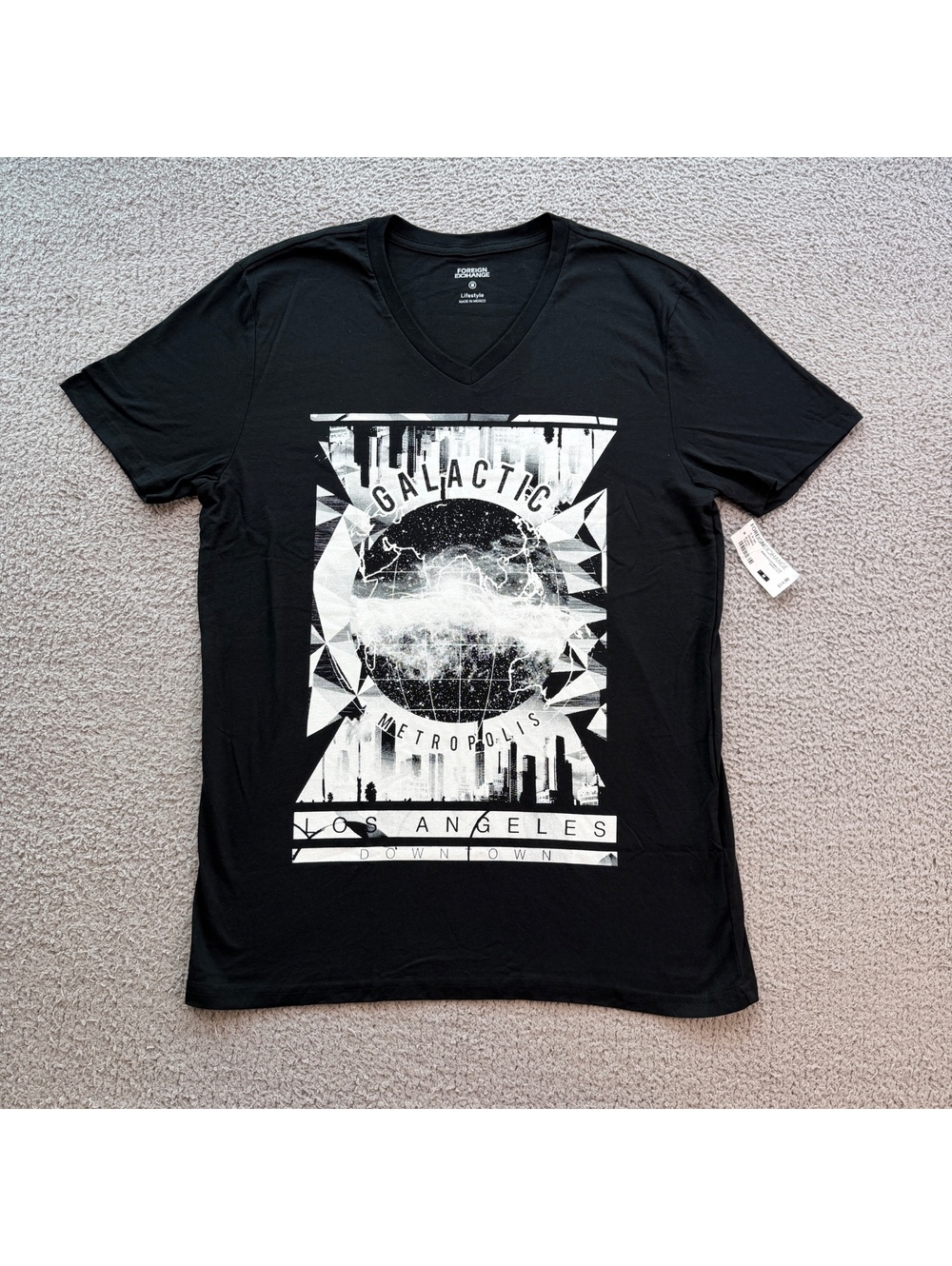 Foreign Exchange Galactic Metropolis Los Angeles V-Neck T-Shirt NWT Black Mens M